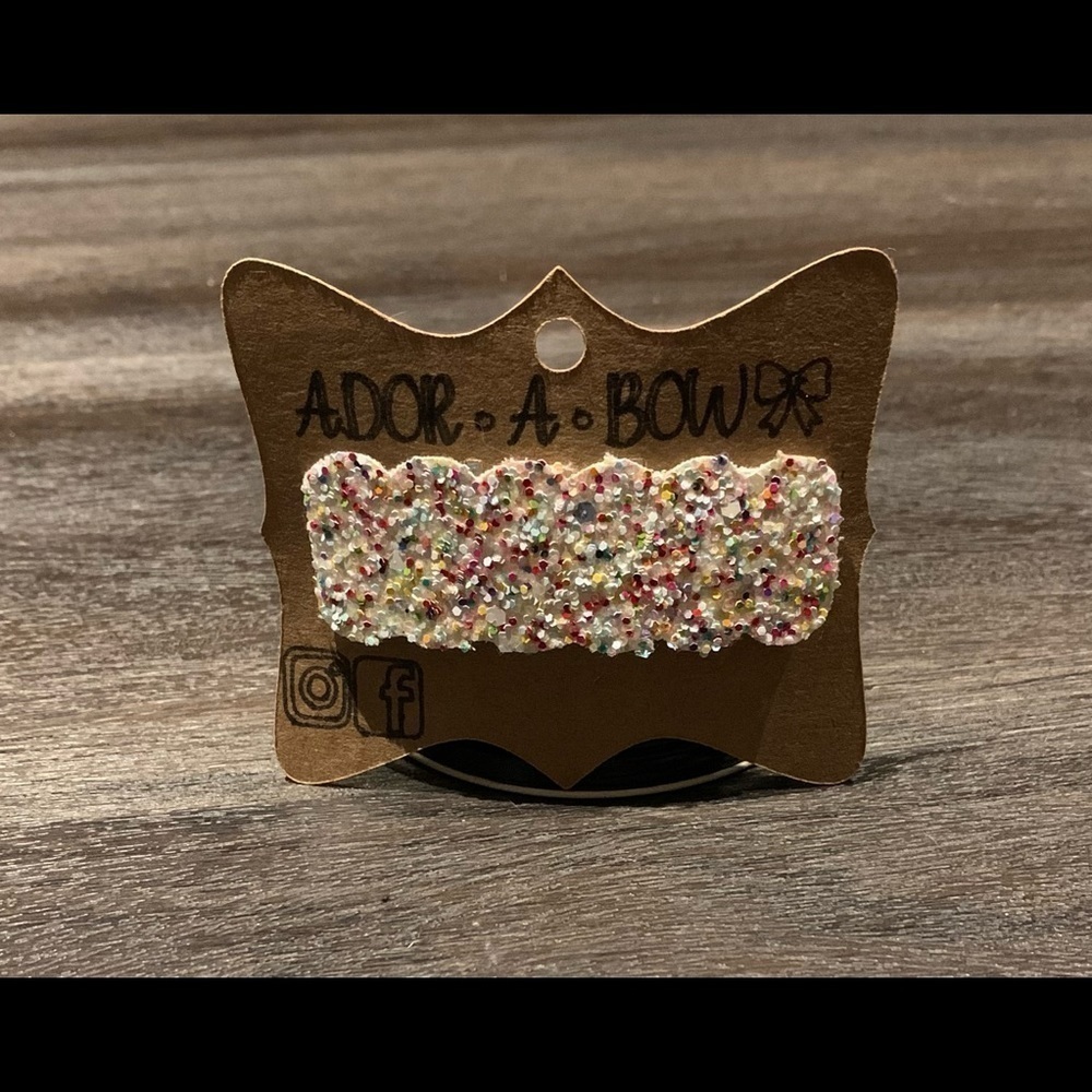 SPARKLY hair clip set - Picture 2 of 4